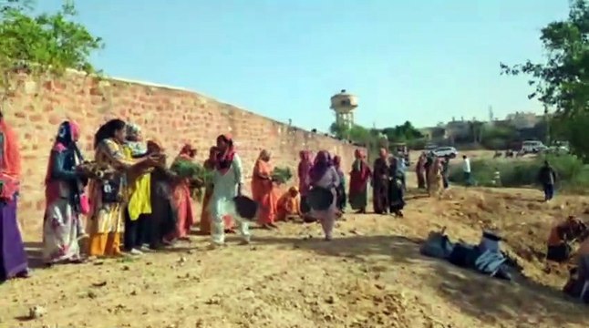 वंदे गंगा जल संरक्षण महाभियान में जुटे लोग, प्रतापसागर तालाब का एक हिस्सा निखरा