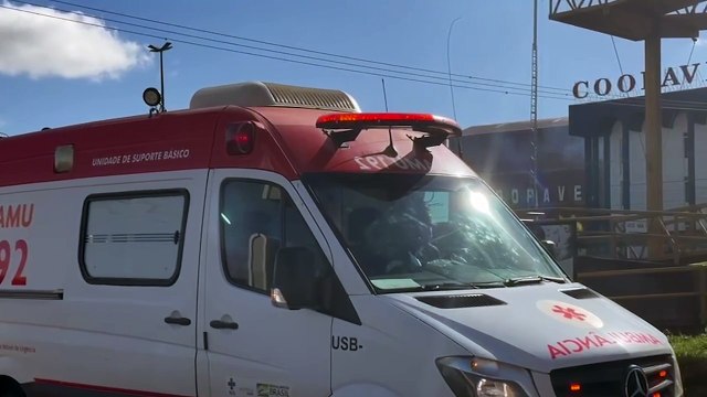 Corpo de Bombeiros e Samu são acionados para atender pessoa em situação de risco em passarela na BR-277