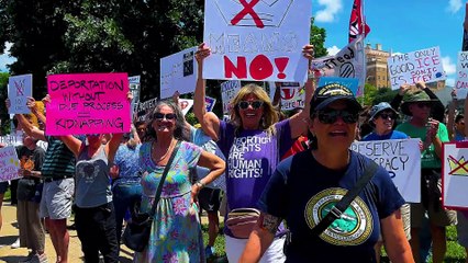 No Kings Protest - Country Club Plaza Kansas City, Missouri - June 14, 2025 (4k)