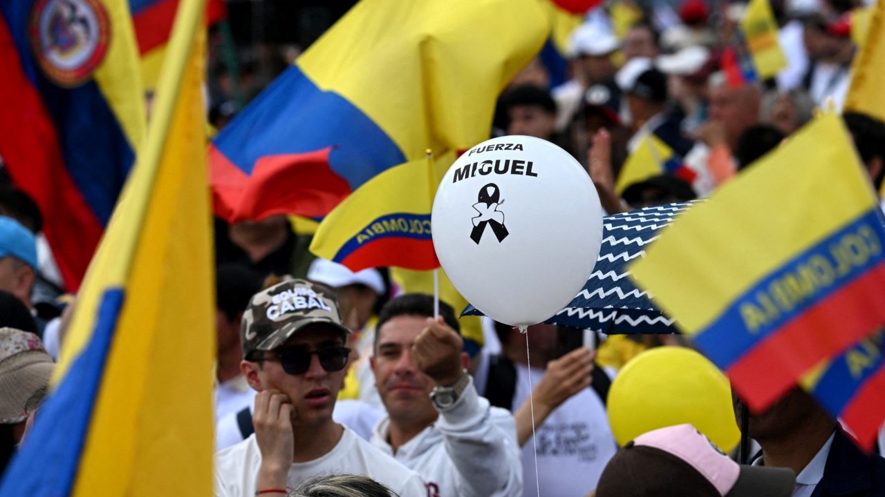Marcha del Silencio recorrió de blanco todo el país como símbolo de paz: ¡Fuerza Miguel!