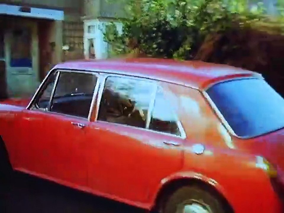 Mr Blunders | movie | 1976 | Official Clip