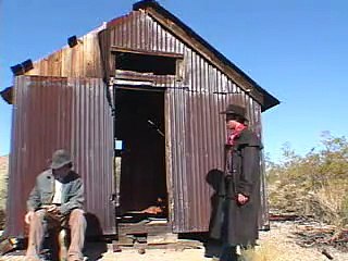 Roland Meets Brown | movie | 2004 | Official Featurette