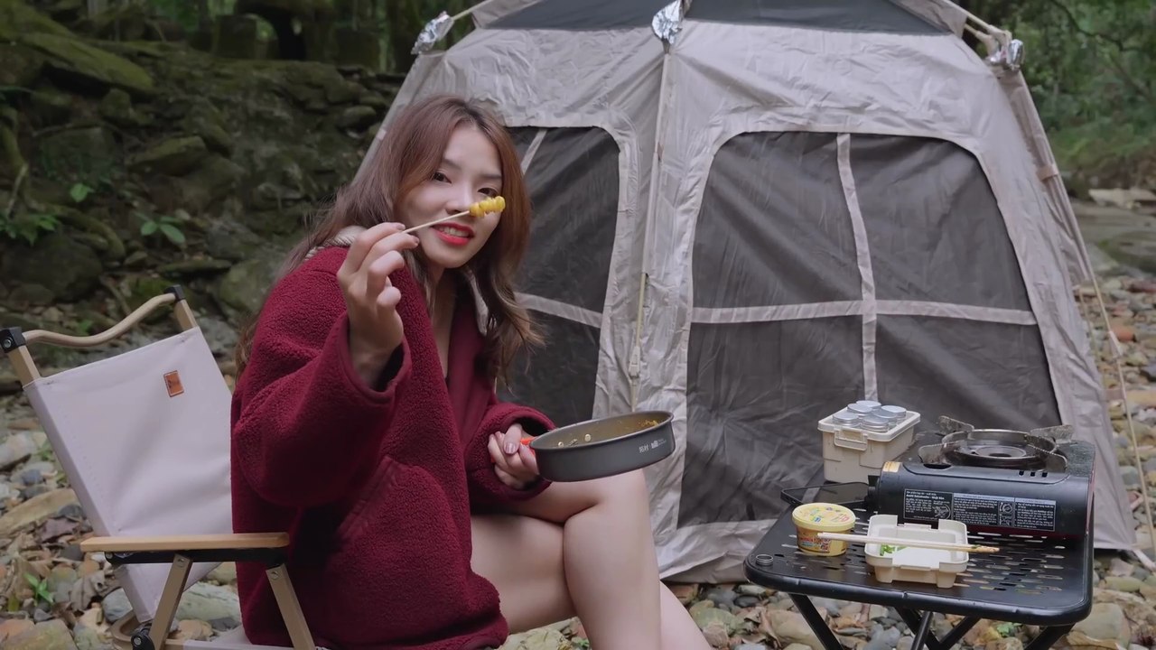 CAMPING in the forest camping in the rain cooking, nature sounds, relax, ASMR part 5