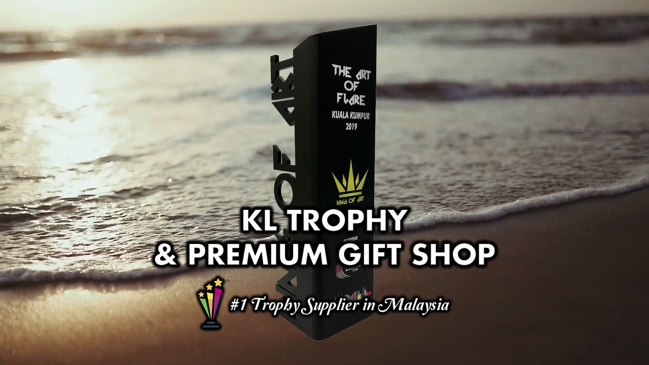 Personalized Acrylic Plaque – The Latest Trend in Malaysian Schools - KL Trophy And Premium Gift Shop