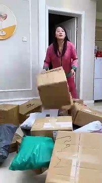 I have secrets ! 🤫😂 #shorts #smarthome #gadgets #homecleaning