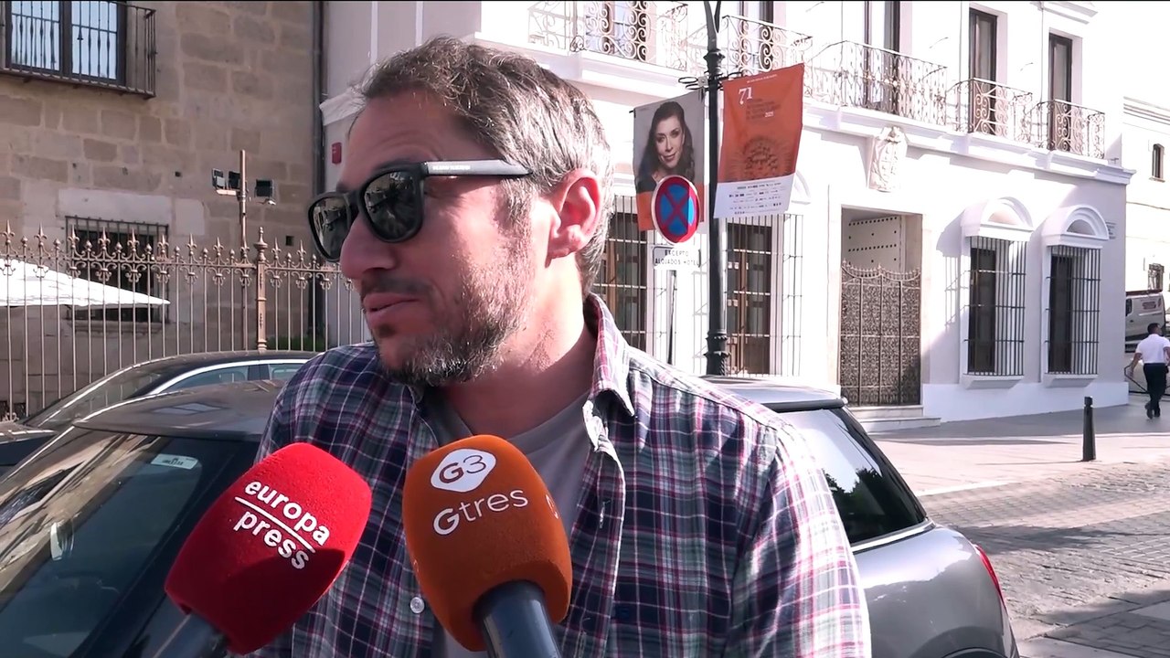 Manuel Martos, hijo de Raphael, desvela cómo está su padre tras su concierto en Mérida: "Está feliz"