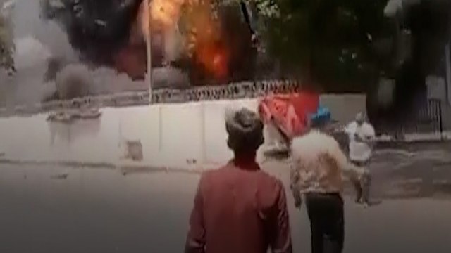 अहमदाबाद प्लेन क्रैश में बचे रमेश का एक और वीडियो आया सामने