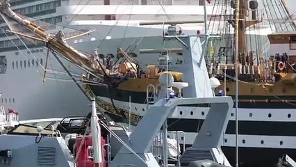 L'Amerigo Vespucci torna a casa: lo spettacolare rientro alla Spezia