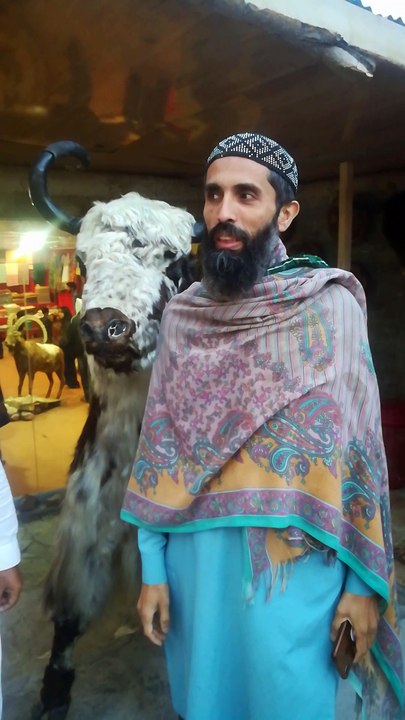 Hunza to China by road trip