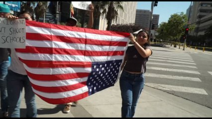 A Los Angeles nuove proteste dopo le folle del "No kings day"