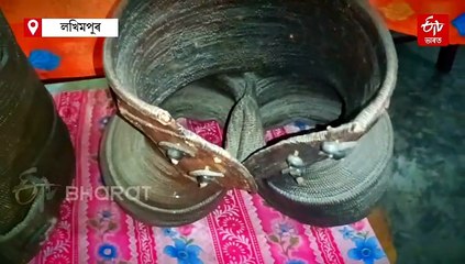 সোণতকৈও অধিক মূল্য়বান, শতবর্ষ অতিক্রম কৰা বেতৰ সাজ-পোছাক সংৰক্ষণ