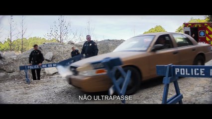 Corra Que A Polícia Vem Aí! | Trailer Legendado