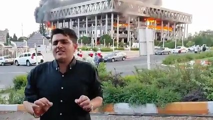 İsrail İran Devlet televizyonunu vurdu! Elleri kanlı şekilde yayına çıkan yetkili: Kaç arkadaşım şehit bilmiyorum…