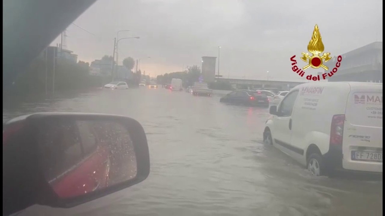 Maltempo in provincia di Modena, gli interventi dei vigili del fuoco