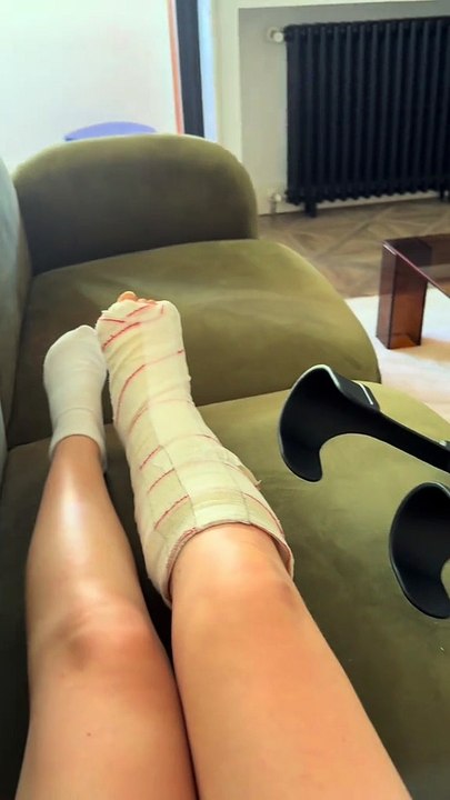 Roro confirma una fractura en el pie y manda este mensaje sobre La Velada del Año 5