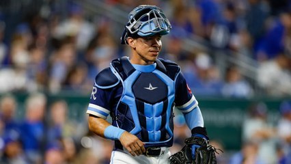 Freddy Fermín sólido en la receptoría de Kansas City