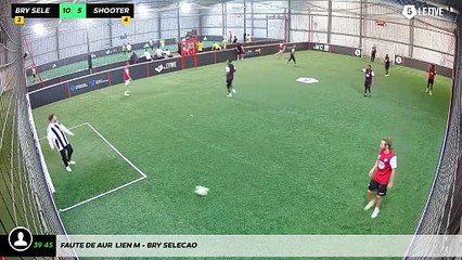 Faute de Aurélien M - Bry Selecao