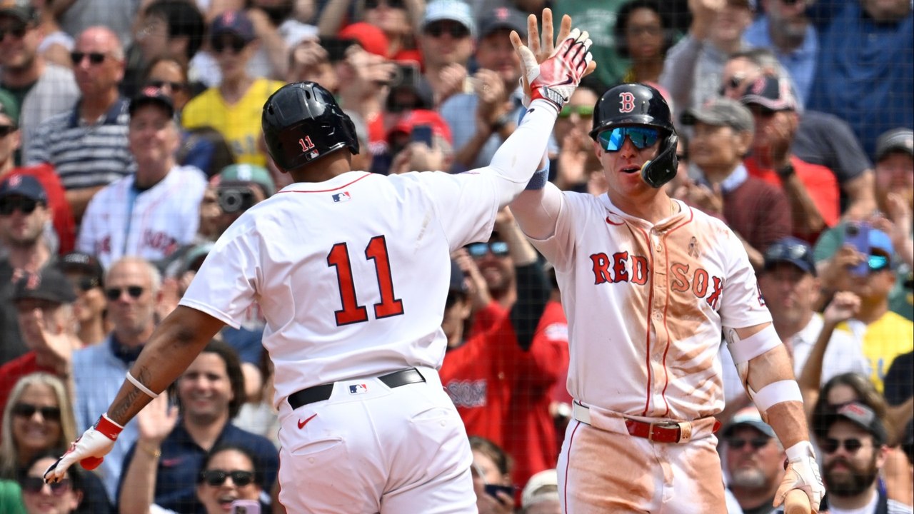 Red Sox Sweep Yankees, Devers Hits Final Red Sox Home Run