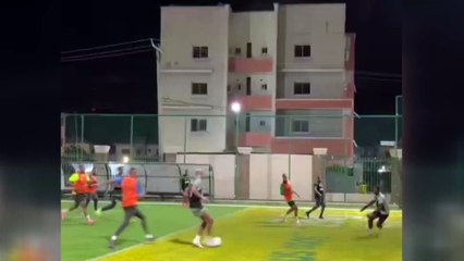 Victor Osimhen atmaya devam ediyor: Halı sahada da kral