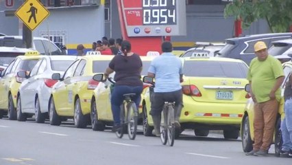 Huelga en Bocas del Toro:  Escasez de combustible comienza a afectar la provincia