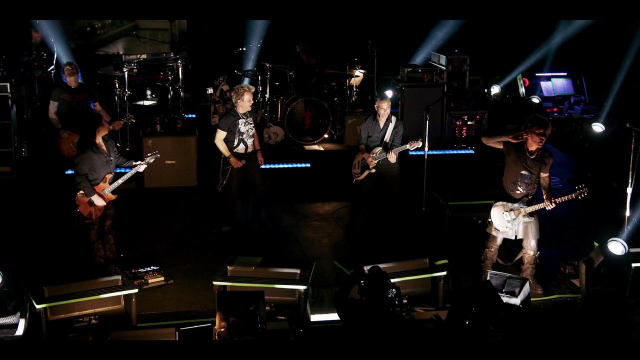 One Hundred Punks (Generation X song) - Billy Idol (live)