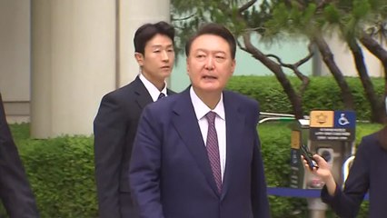윤 전 대통령 "좀 보게 가로 막지 마"...보고 또 보고 싶은 사람은? [앵커리포트] / YTN