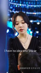 A stranger little boy called the CEO Dadeveryone gasped at how identical they looked!