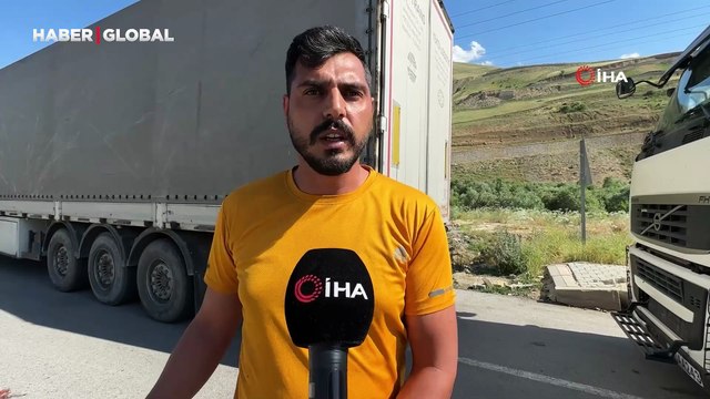 İran-İsrail gerginliği: Yüksekova Esendere Gümrük Kapısı'nda 2 kilometre tır kuyruğu oluştu