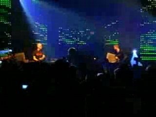 Bassleader 2008Neophyte live dans le public salle oldskool