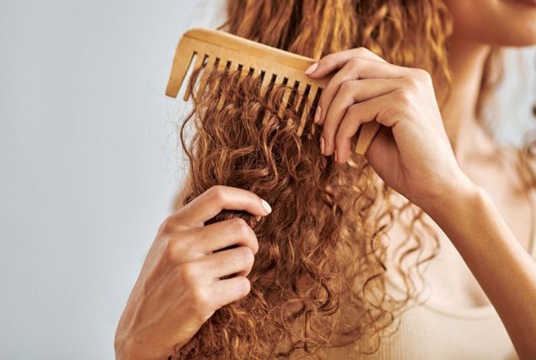 Cheveux bouclés : c’est quoi, cette crème brésilienne Skala que les Français s'arrachent ?