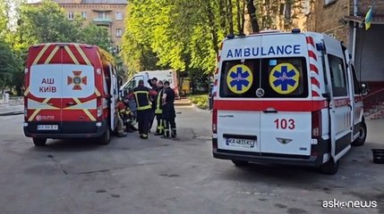 Ancora attacchi russi a Kiev, diverse decine di feriti