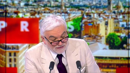 Emmanuel Macron se fait recadrer par Donald Trump, cinquième nuit de frappes entre Israël et l'Iran : L’Heure des Pros du 17/06/2025