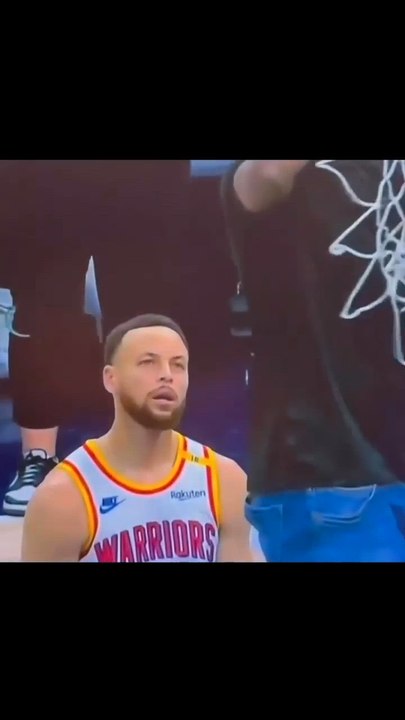 Stephen Curry queda hipnotizado por algo que pasa antes del partido y el video lo dice todo
