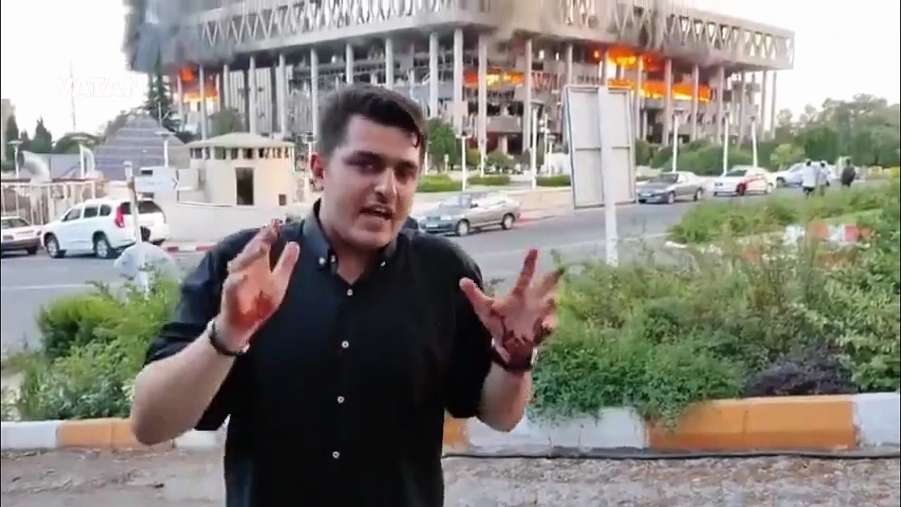 İsrail, İran Devlet Televizyonu'nu vurdu! O anlar canlı yayında ve dışarıdan böyle görüntülendi