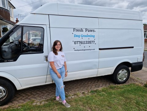 Worthing mum launches mobile dog grooming business