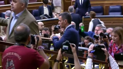 Sánchez envía carta a militancia en la que denuncia "demolición moral" y asegura que seguirá