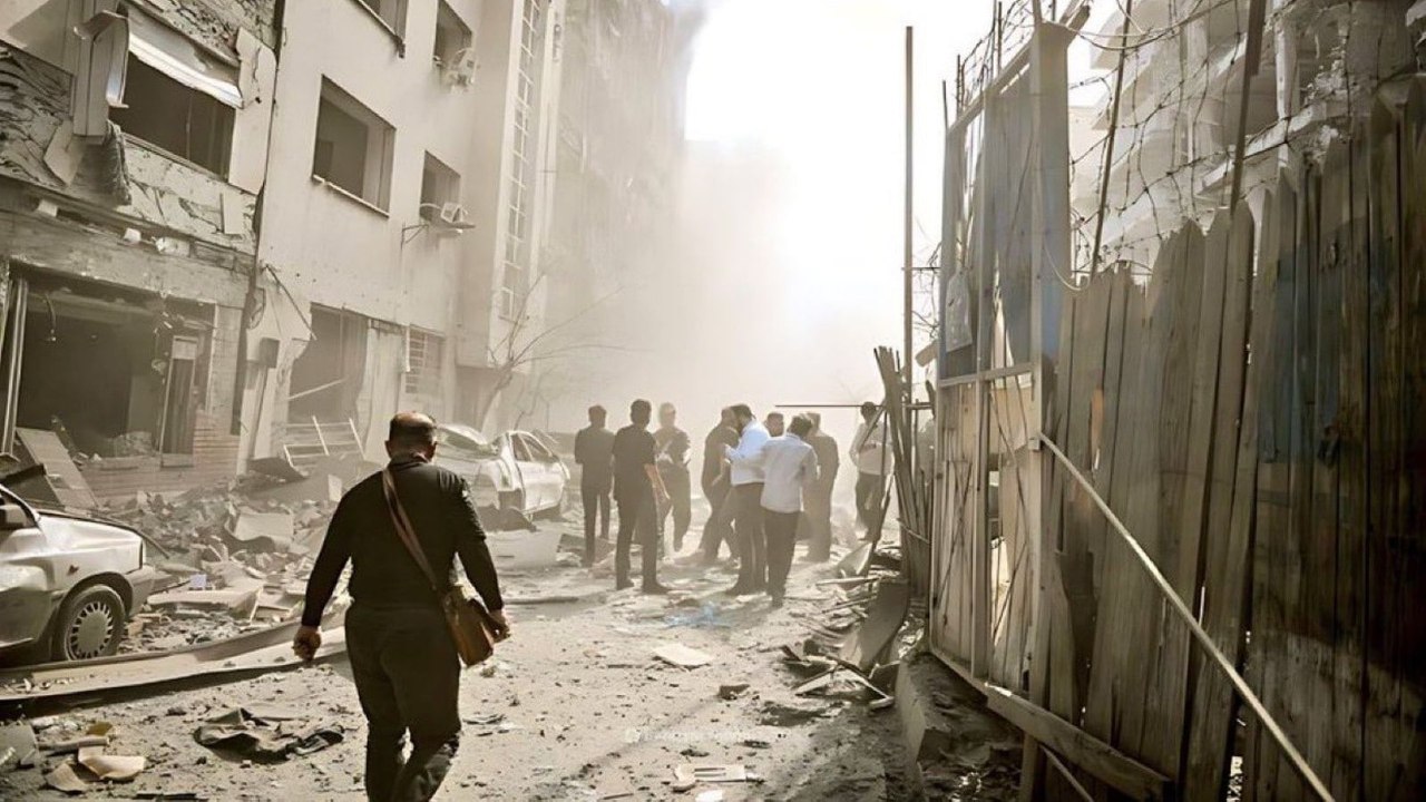 Suvarna Focus: ಕ್ಷಣ ಕ್ಷಣಕ್ಕೂ ಭೀಕರ ಸ್ರೂಪ ಪಡೆಯುತ್ತಿದೆ ಇರಾನ್- ಇಸ್ರೇಲ್ ಯುದ್ಧ!