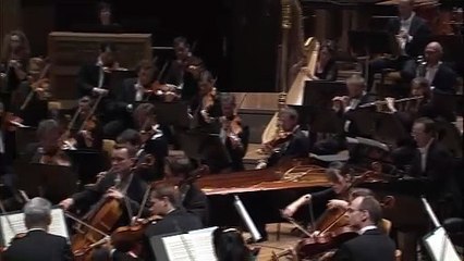 Stravinsky: Petrushka / Sonajero · Filarmónica de Berlín