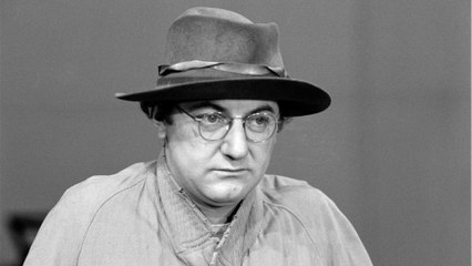 GALA VIDEO - Coluche tombé dans la drogue après sa rupture avec Véronique Colucci : retour sur sa descente aux enfers