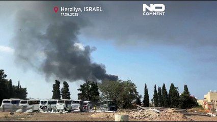 Irão ataca Israel durante a noite e deixa cratera no centro do país