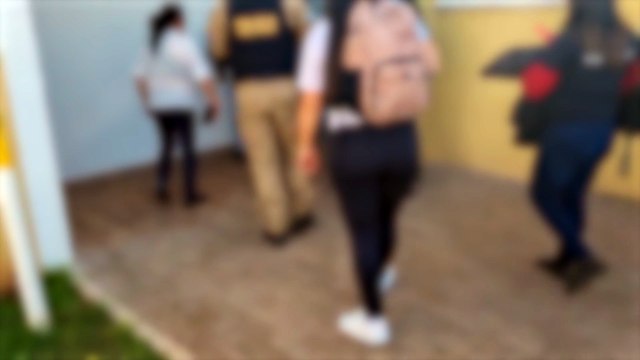 Mais quatro alunos são levados à delegacia após serem flagrados com cigarro eletrônico em escola de Cascavel