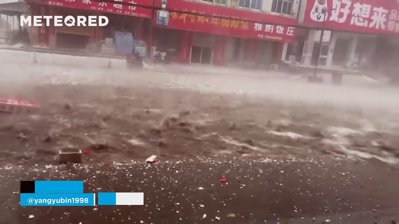 Giant hailstorm wreaks havoc in Lingbi, China! Large hailstones caused significant property damage and left some people injured