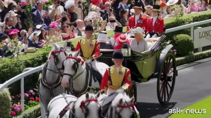 Al via il Royal Ascot 2025, l'arrivo di Carlo e Camilla in carrozza