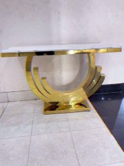 #fyp #viral #tiktokviral #consoletable #homedecor #interiordesign #furnituredesign #pakistanfurniture #desidecor #minimaliststyle