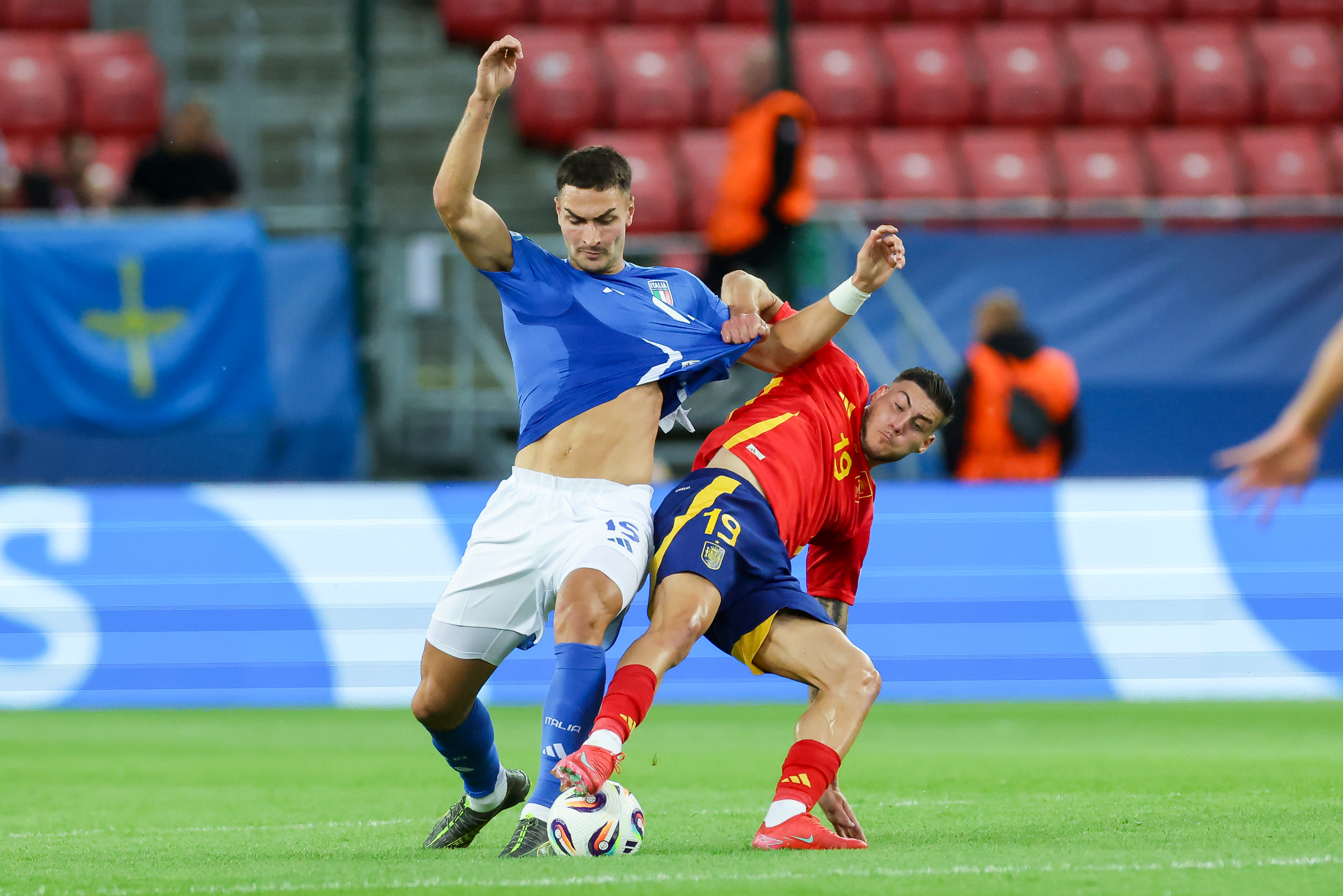 UEFA Euro Espoirs : L'Espagne tient tête à l'Italie et termine en tête du groupe