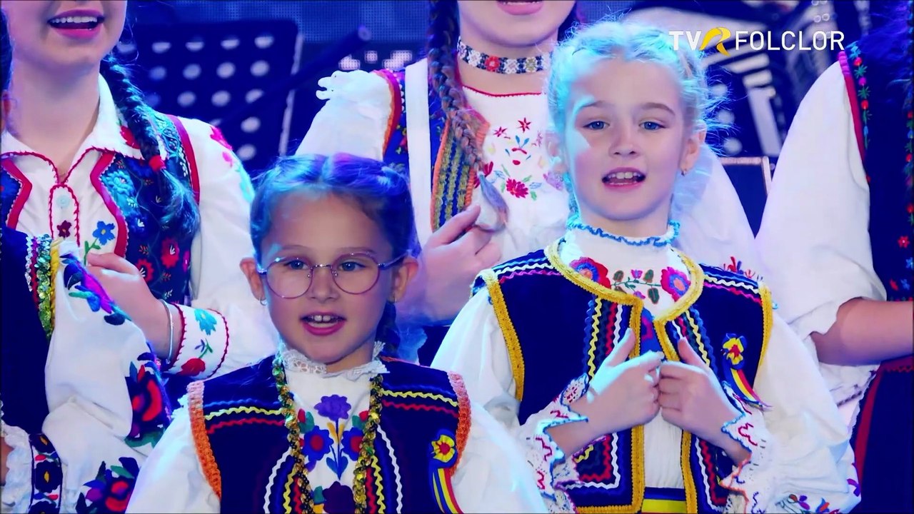 Alexandra Chira si Grupul vocal „Silvania” - Spectacol aniversar Alexandra Chira 18 ani - TVR - 02.03.2025