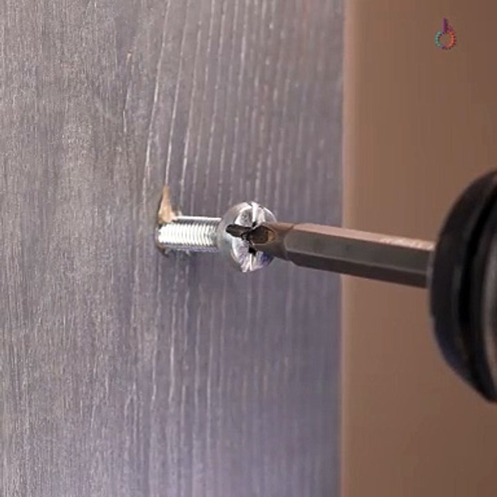 Fixing screws made easy 🔩✨