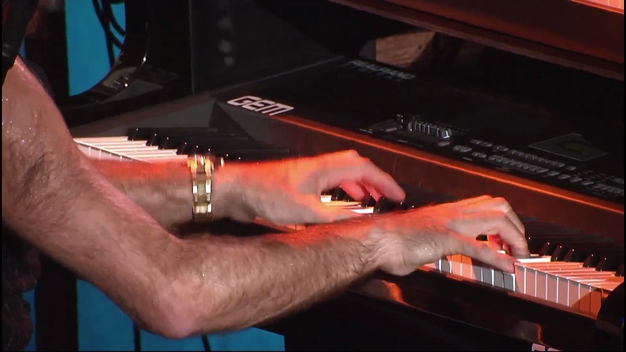 Creole Dance (Alberto Ginastera cover) - Emerson, Lake & Palmer (live)