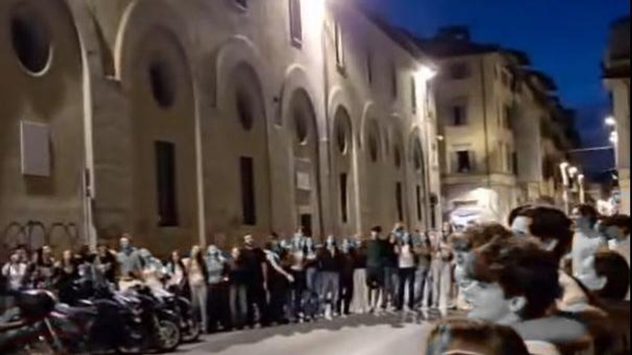 Firenze, la notte prima degli esami del liceo Michelangiolo