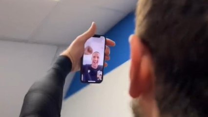 La videochiamata tra Polonara e i compagni di squadra della Virtus Bologna dopo la vittoria dello scudetto